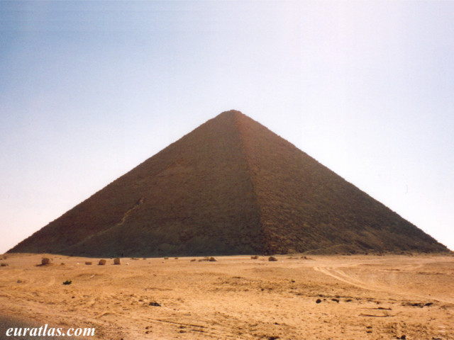 La pirámide roja de Dashur